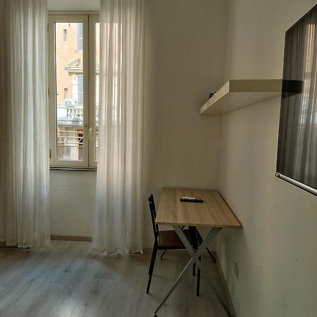 Vivirome - 2 Bedrooms Apartment - San Giovanni Exteriör bild
