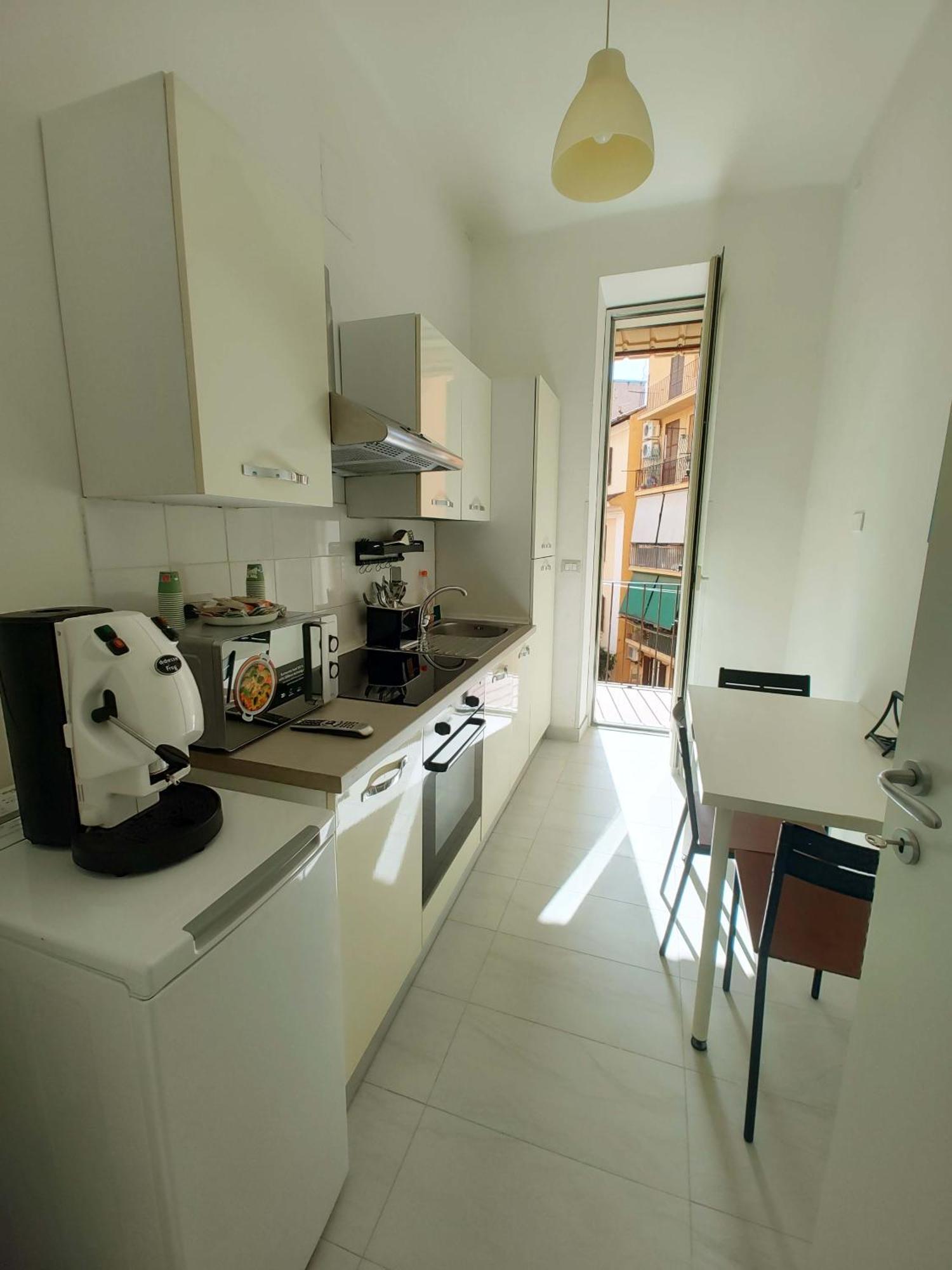 Vivirome - 2 Bedrooms Apartment - San Giovanni Exteriör bild